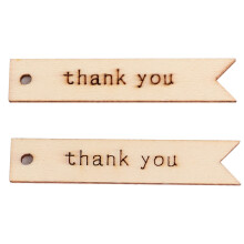 Houten labels met twee gaten voor creatieve doe-het-zelfprojecten, gegraveerde letterpatronen op het oppervlak, geschikt voor kledingaccessoires en