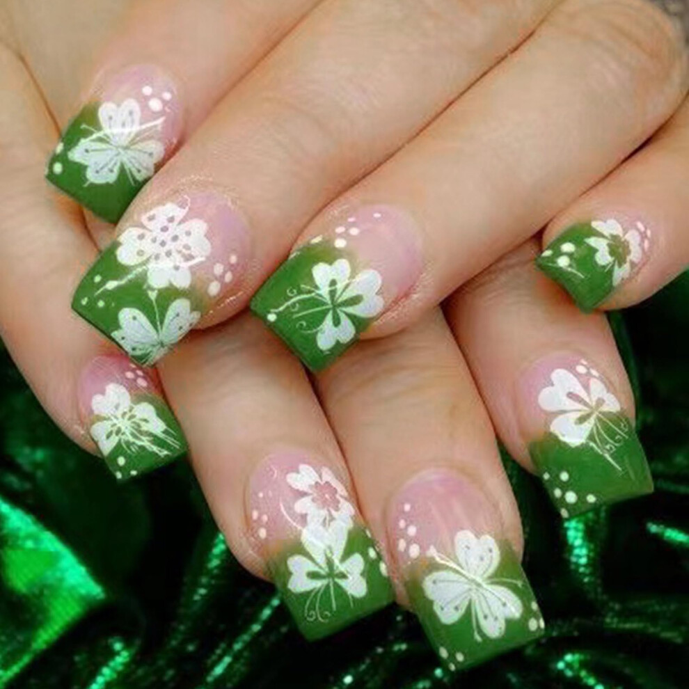St. Patrick's Day Press On Nails Green White Shamrock Design Reusable Short Length Nail Tips Kit