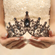 Bridal Tiara with Sparkling Crystals, Rhinestone Wedding Crown for Women, Prom and Quinceanera