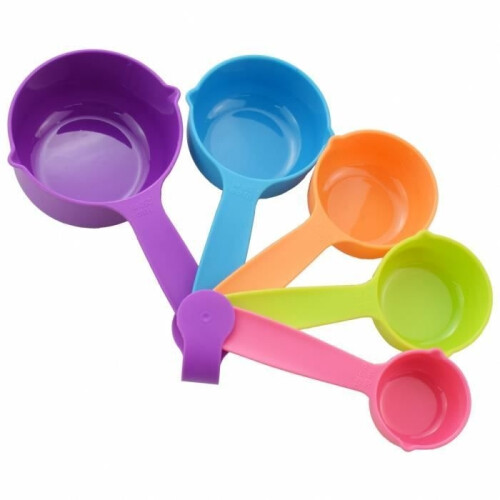 Set mit 5 mehrfarbigen Messbechern/Löffeln zum Kochen und Backen