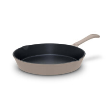 Barbary & Oak Nattura 26cm Cast Iron Round Pan, Durable Enamel Interior, Induction Compatible, Dual Side Spouts, Cashmere, BO800255CSH