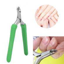 Nagelknipser aus Edelstahl mit rutschfestem Griff zur Nagelhaut- und Tothautentfernung.