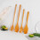 Colher de madeira gigante wileqep de 42 cm (16,5 polegadas) com cabo longo, ideal para cozinhar e mexer alimentos. Conjunto de talheres com colher 5