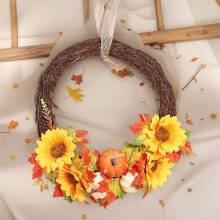 Herbstlicher Türkranz mit Kürbissen, Beeren und Hortensien – Herbstliche Verandadekoration für Thanksgiving von Elapind