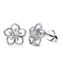 1 paar oorknopjes in bloemvorm met strass-steentjes, modieuze Koreaanse stijl, perfect voor dagelijks gebruik.