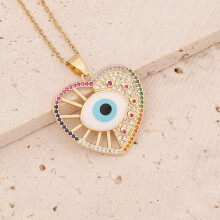 2024 Nieuwe accessoires Love Eye ketting met koperen micro-inleg en gekleurd zirkonium, sleutelbeenketting, elegante ketting N927