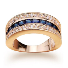 Modieuze unisex ring met glanzende strass steentjes, perfect voor een verlovingsring of bruidssieraad.