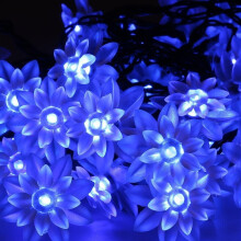 Solar lichtslinger voor buiten, 7 meter, 50 LED's, lotusbloem lichtslinger, waterdicht, voor tuin, gazon, terras, bruiloftsdecoratie (blauw)