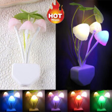 Lulshou Romantické farebné senzorové LED nočné svetlo Nástenná lampa Dekorácia pre domácnosť