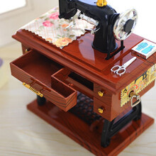 Floleo Ausverkauf Vintage-Spieluhr im Mini-Nähmaschinen-Stil, mechanisches Geburtstagsgeschenk, Tischdekoration