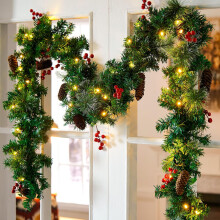 Guirlande lumineuse de Noël de 2,74 m (9 pi) avec 50 lumières DEL blanc chaud, pré-illuminée et décorée de pommes de pin pour les escaliers et