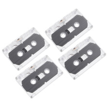 Lot de 4 cassettes audio vierges en plastique vintage pour l'enregistrement.