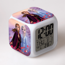HANNTAOO Digitaler Wecker für Kinder, Frozen-Motiv, 7-farbige LED, Thermometer, Nachtlicht, Geschenk für Jungen und Mädchen A93-028HTNL#1026