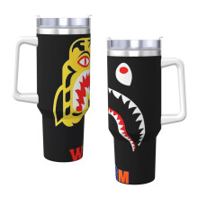 BA_PE40Oz Thermobecher mit Griff und Strohhalm, auslaufsicherer Isolierbecher mit Deckel und Strohhalm aus Edelstahl, passend für Getränkehalter