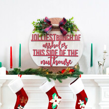 Kerstkrans van National Lampoon's Christmas Vacation - Deurbordje met de tekst "Jolliest Bunch of A-Holes", grappige kerstdecoratie voor binnen en