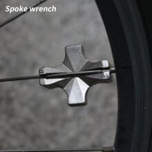 AURORA TRADE Mini chiave per raggi di bicicletta Cerchio in acciaio per bicicletta Chiave a 4 vie Chiave per nipplo raggi di bicicletta Regolatore