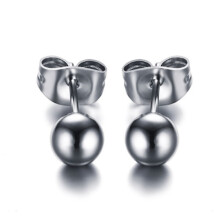 Ball earrings in surgical steel. Available in different sizes 3mm