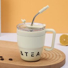 Tasse à café isotherme en acier inoxydable avec poignée et paille, idéale pour hommes et femmes. Mug de bureau avec couvercle.