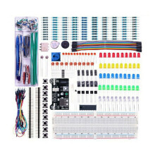 Basis starterskit voor elektronische componenten met 830 aansluitpunten, breadboard en voeding.
