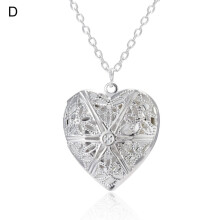 Couple Necklace Carved Design Metal Chain Gift Heart-shaped Photo Frame Pendant Necklace Jewelry Accessories