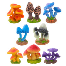 Lot de 8 ornements en résine représentant des champignons miniatures en mousse sauvage, parfaits pour la décoration de jardin, de terrasse ou