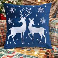 Coussin brodé Gnobogi motif cerf pour Halloween et Noël, idéal pour le salon, la chambre ou le canapé (en liquidation)