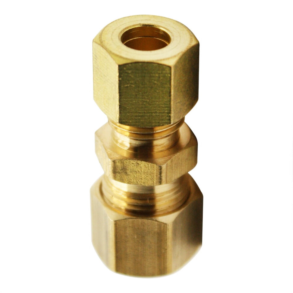 Thrifco 4401348 62R 5/16 Inch X 1/4 Inch Lead-Free Brass Compression Coupling 9071309799187