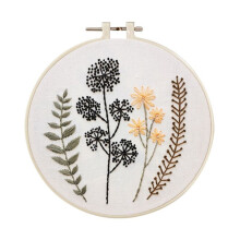 Pretty Comy European-style Flowers DIY Embroidery Ribbon Set Beginners With Embroidery Shed Sewing Kit Cross-stitch Crafts Hand-stitched Decoration
