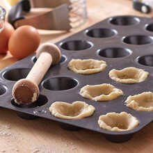 DIY Egg Tart Double Side Wooden Cake Pusher, 4" Pie Pan with Lids, Compatible with Air Fryer, Mini Silicone Bakeware
