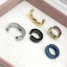 Stylish cuff in several different colors, no piercing holes needed - unisex Black one size
