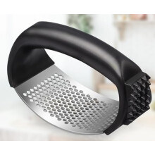 Garlic Press Stainless Steel Crusher with Ergonomic Grip Easy Clean Heavy Duty Kitchen Tool Black