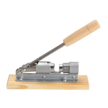Niovtt Manual Heavy Duty Rocket Nut Cracker Nutcracker Nut Sheller for Home