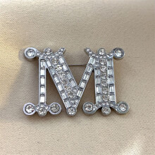 (M Letter 2) Teddy Bear Brooches Pins for Women Men Luxury Rhinestone Brooch Personality Geometric Golden Metal Pins Suit Accessories