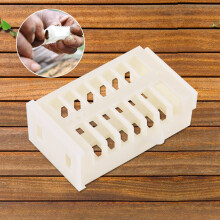 Plastic Bee Queen Cage: Small Lightweight Easy Installation 10 Pack