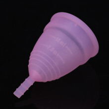2 Stück Pinke Medizinische Silikon Menstruations Cups | Wiederverwendbar, Auslaufsicher & Sicher
