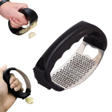 Stainless Steel Garlic Press Rocker Heavy Duty Manual Crusher with Ergonomic Curved Handle for Kitchen (1pcs)