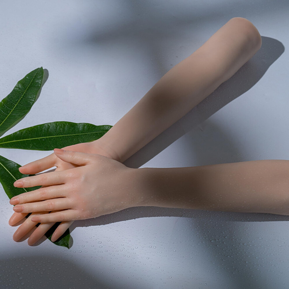 Realistic Silicone Female Hand Model with Poseable Joints for Nail Practice and Jewelry Display