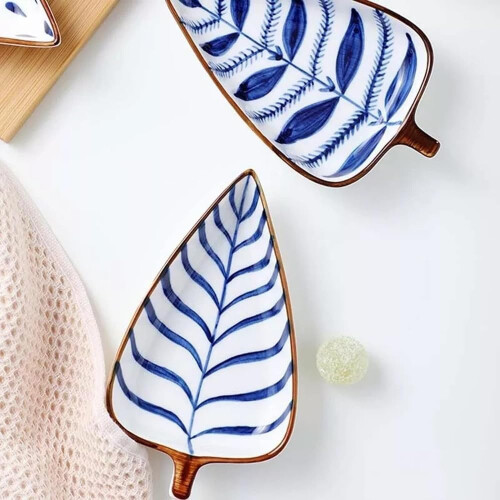 Ceramic Leaf Shape Dipping Bowls White Small Serving Dishes Stackable Condiment Dessert Plates 2