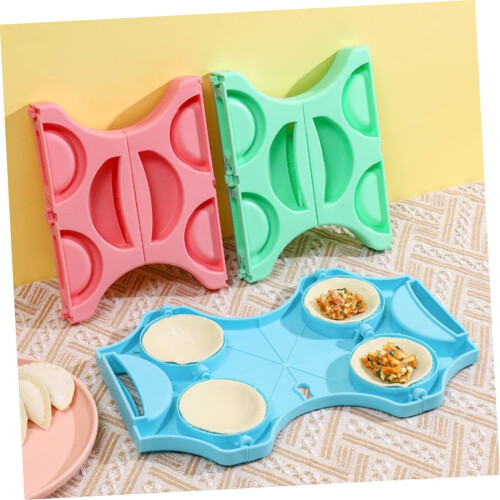 Manual Dumpling Maker Tool with Uniform Shapes, Plastic Dumpling Mold for Fast Wrapper Making 2