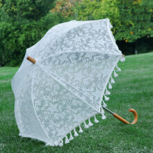 Elegant White Lace Wedding Umbrella for Bride Photoshoot with Vintage Hollow Floral Design
