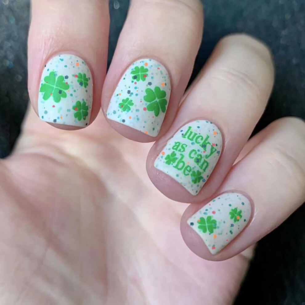 Green Short French Press On Nails Set With Festive Shamrock Design, Reusable Acrylic Fake Nails For St. Patrick's Day