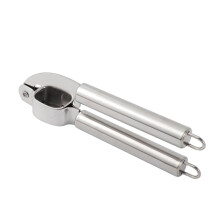 Manual Stainless Steel Garlic Press and Crusher with Ergonomic Grip for Easy Garlic Mincing in Kitchen