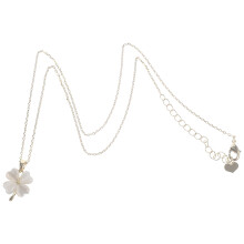 Weiße Opal Kleeblatt Halskette Kupfer Schmuck Glücksbringer