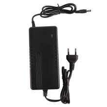 DC 54,6V/2A Netzteil 5,5 mm Stecker Lithium-Batterie-Ladegerät