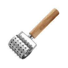 Stainless Steel Meat Tenderizer Roller with Needles for Juicy Steak and Pork, Comfort Grip