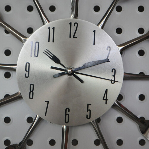 Spoon Fork Wall Clock for Kitchen Dining Room Decoration (Silver) 1