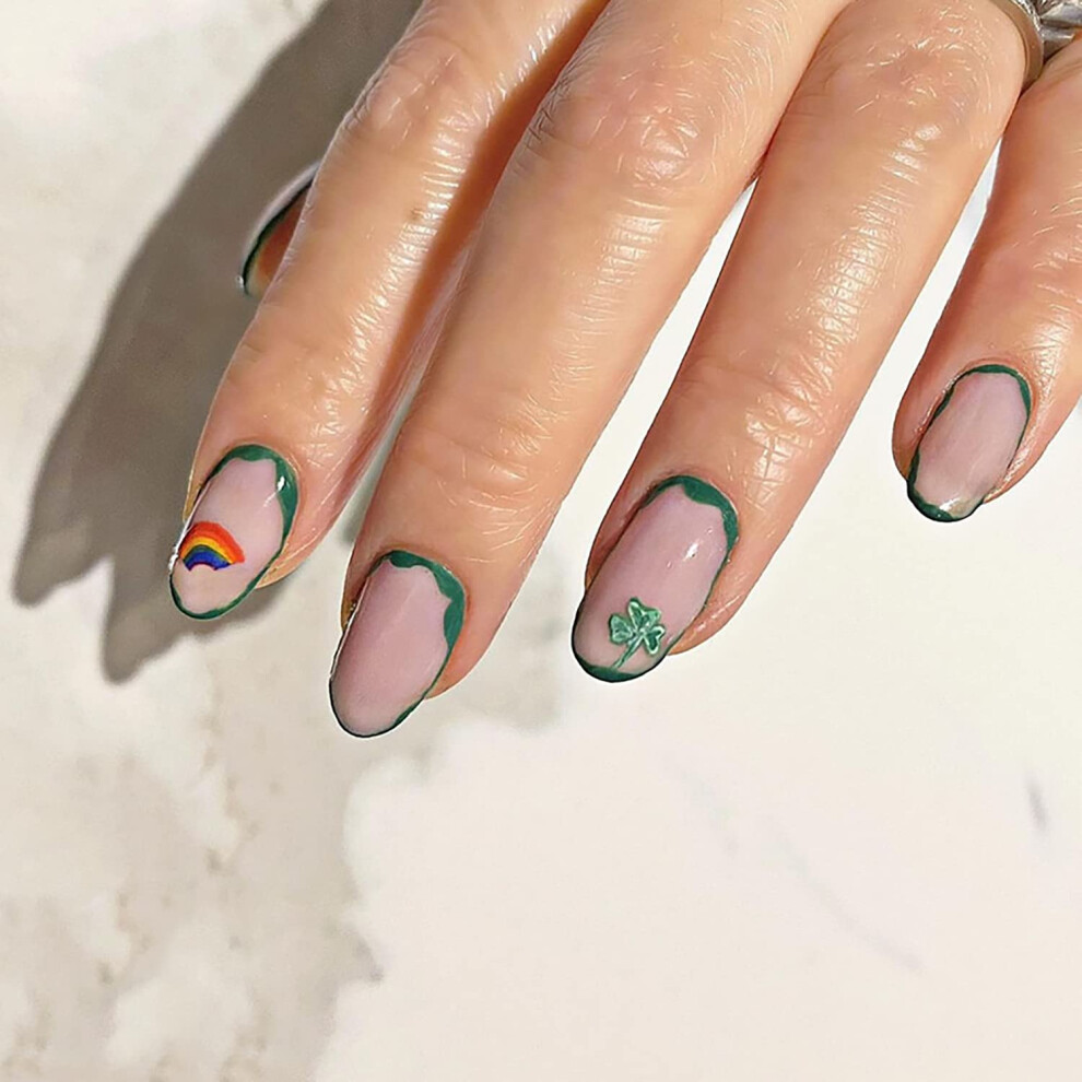 24Pcs Green Shamrock Press on Nails and Fake Toenails for St. Patrick's Day, Reusable, Easy Apply