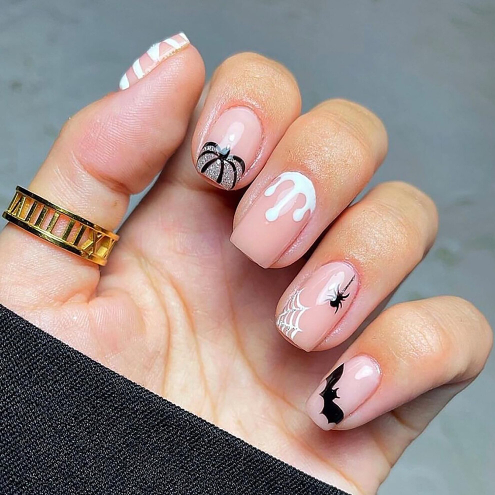 24Pcs Halloween Press On Nails Short Square Acrylic Fake Nails Pumpkin Spider Web Design for Women