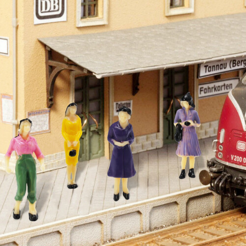 50 Seated Standing Model People Passanger Figures+6 Bench Train Railway Layout 1