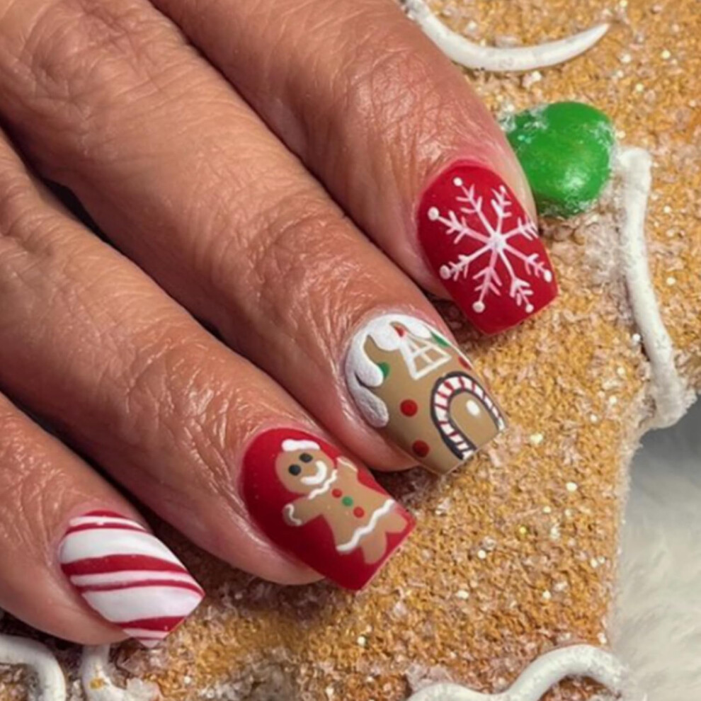 Christmas Press on Nails Short Square Fake Nails with Festive Winter Snowflake and Gingerbread Designs
